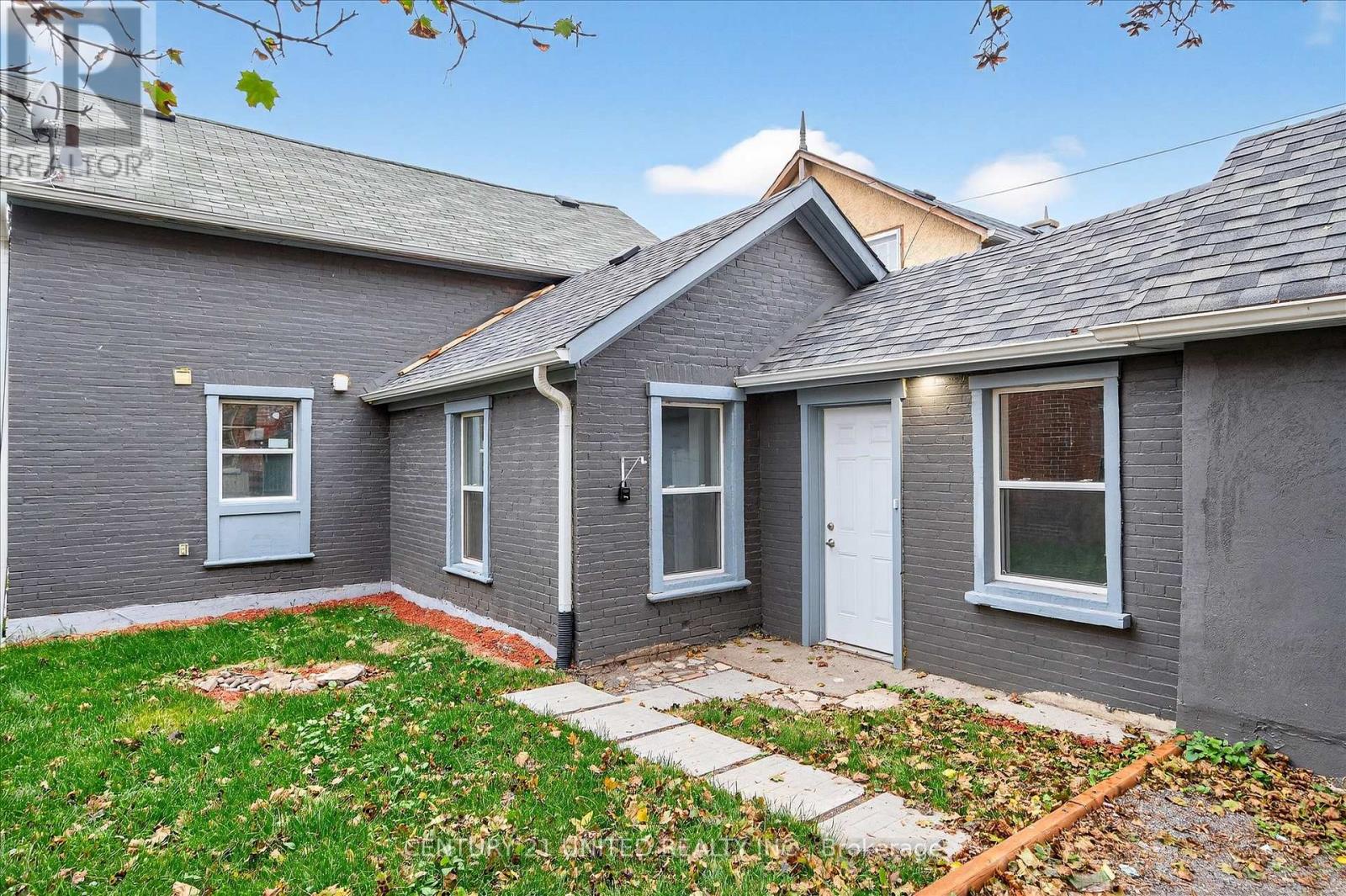 504 Aylmer Street N, Peterborough, Ontario  K9H 3W5 - Photo 38 - X12478831