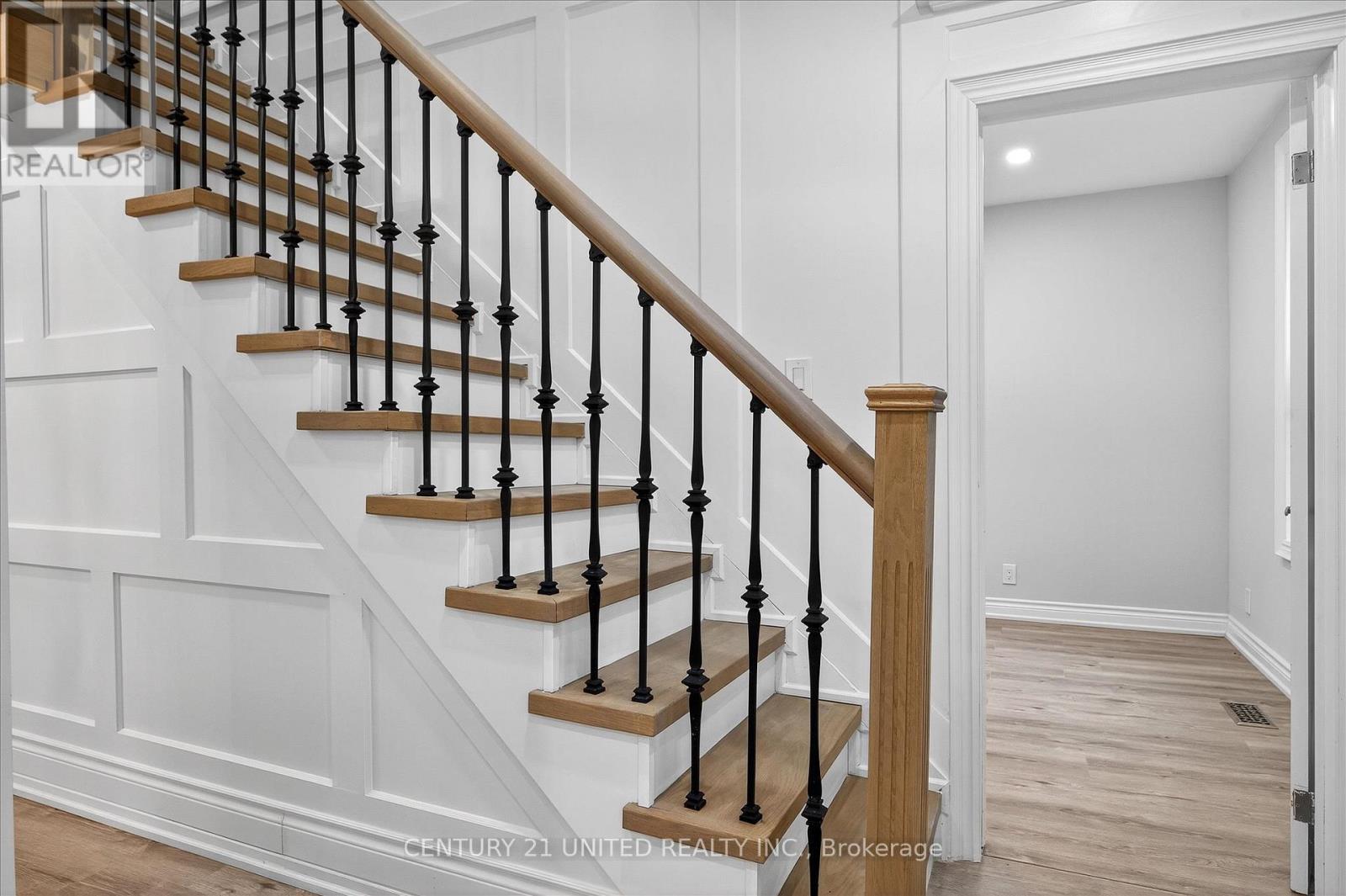 504 Aylmer Street N, Peterborough, Ontario  K9H 3W5 - Photo 9 - X12478831