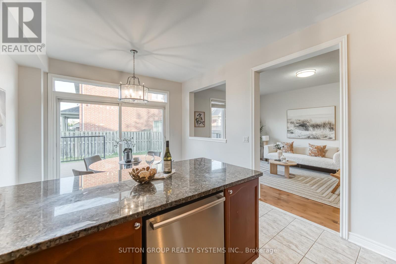 3806 Quiet Creek Drive, Mississauga, Ontario  L5M 8A9 - Photo 27 - W12478671