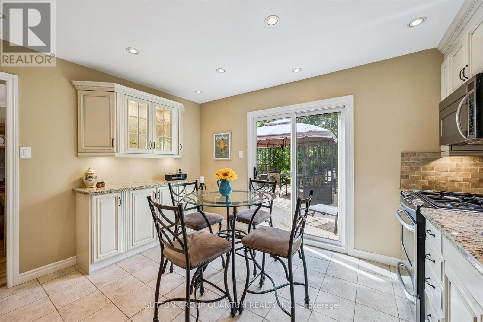 1159 Manor Road, Oakville, Ontario  L6M 1G3 - Photo 21 - W12478673