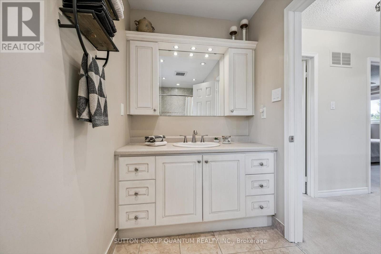 1159 Manor Road, Oakville, Ontario  L6M 1G3 - Photo 30 - W12478673