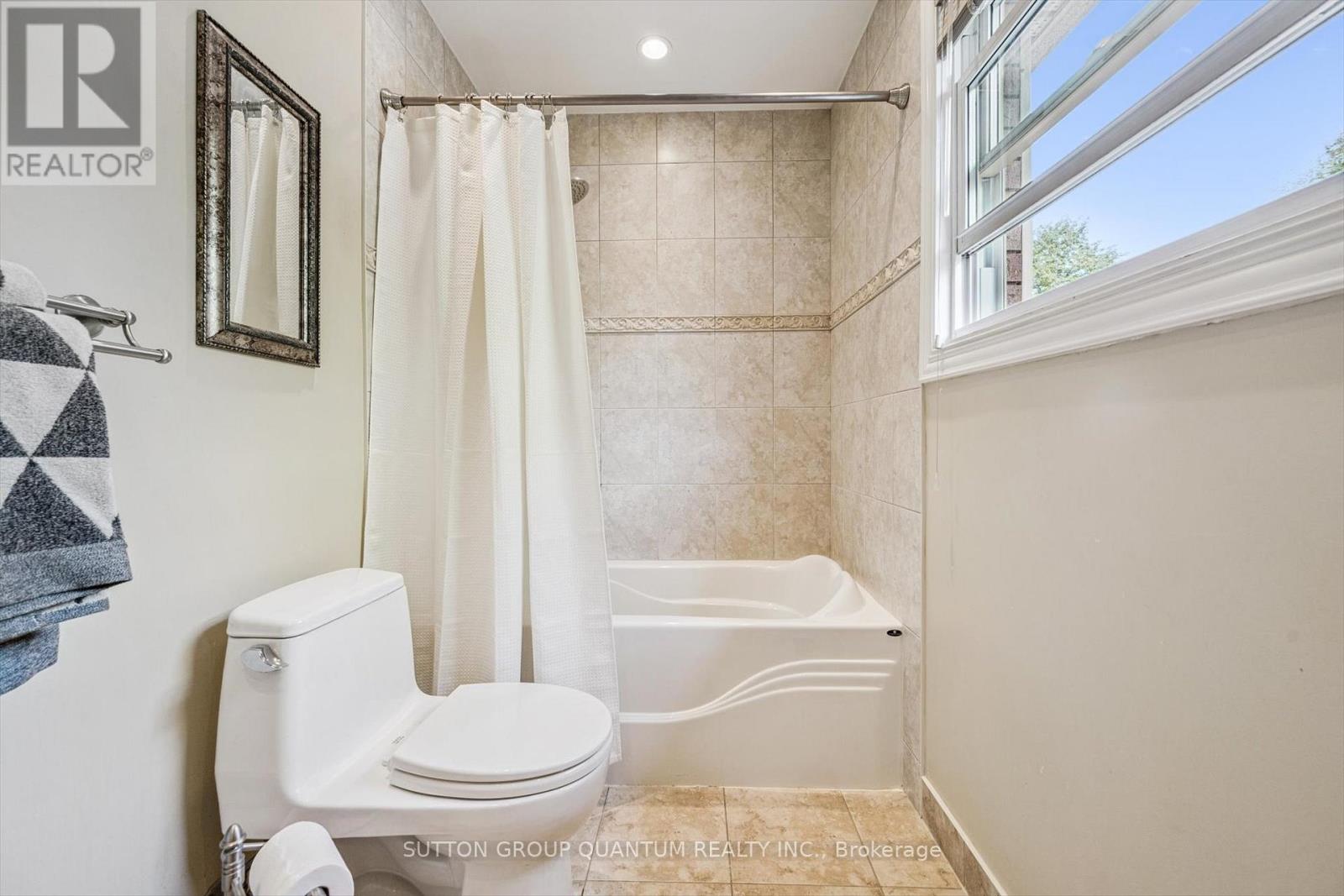 1159 Manor Road, Oakville, Ontario  L6M 1G3 - Photo 31 - W12478673