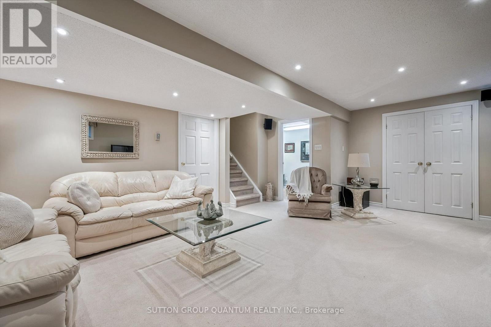 1159 Manor Road, Oakville, Ontario  L6M 1G3 - Photo 34 - W12478673