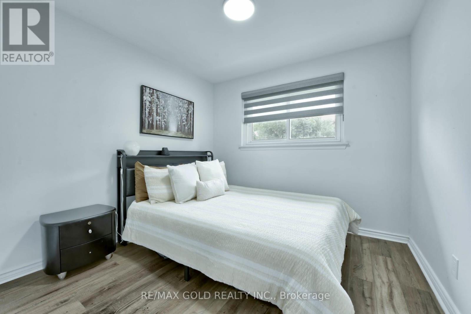 70 Wilton Drive, Brampton, Ontario  L6W 3A1 - Photo 21 - W12478684