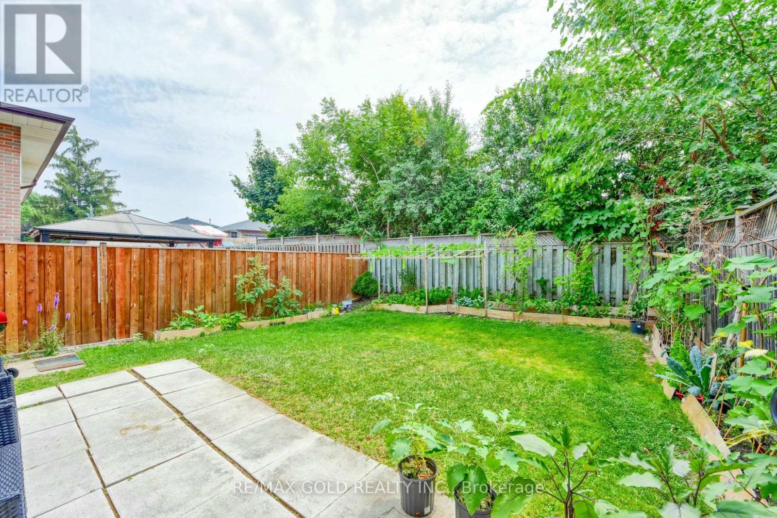 70 Wilton Drive, Brampton, Ontario  L6W 3A1 - Photo 41 - W12478684