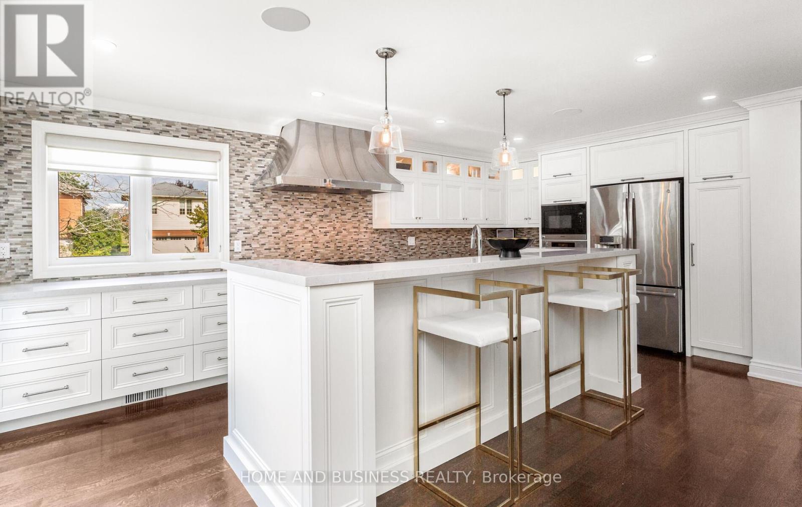 2192 Oakmead Boulevard, Oakville, Ontario  L6H 6B4 - Photo 15 - W12478697