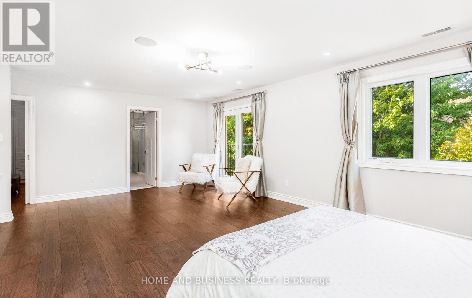 2192 Oakmead Boulevard, Oakville, Ontario  L6H 6B4 - Photo 24 - W12478697