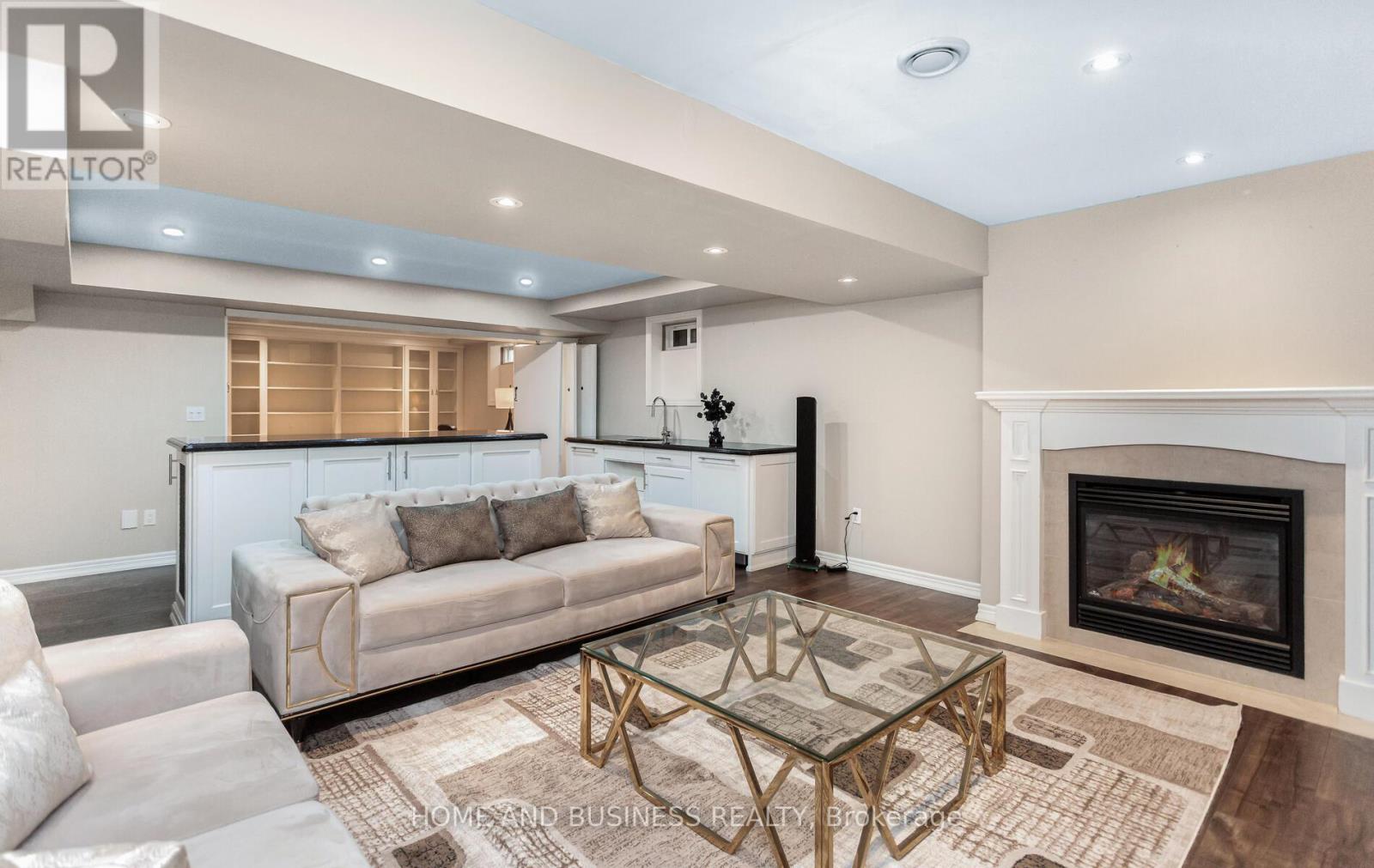 2192 Oakmead Boulevard, Oakville, Ontario  L6H 6B4 - Photo 37 - W12478697