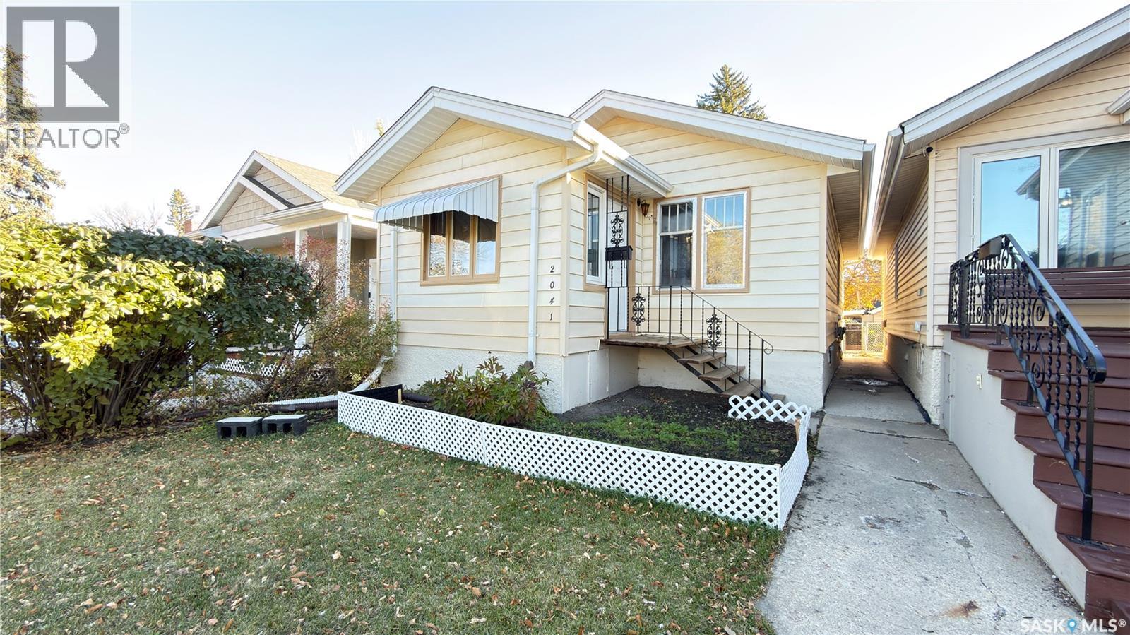 2041 McTavish STREET, regina, Saskatchewan