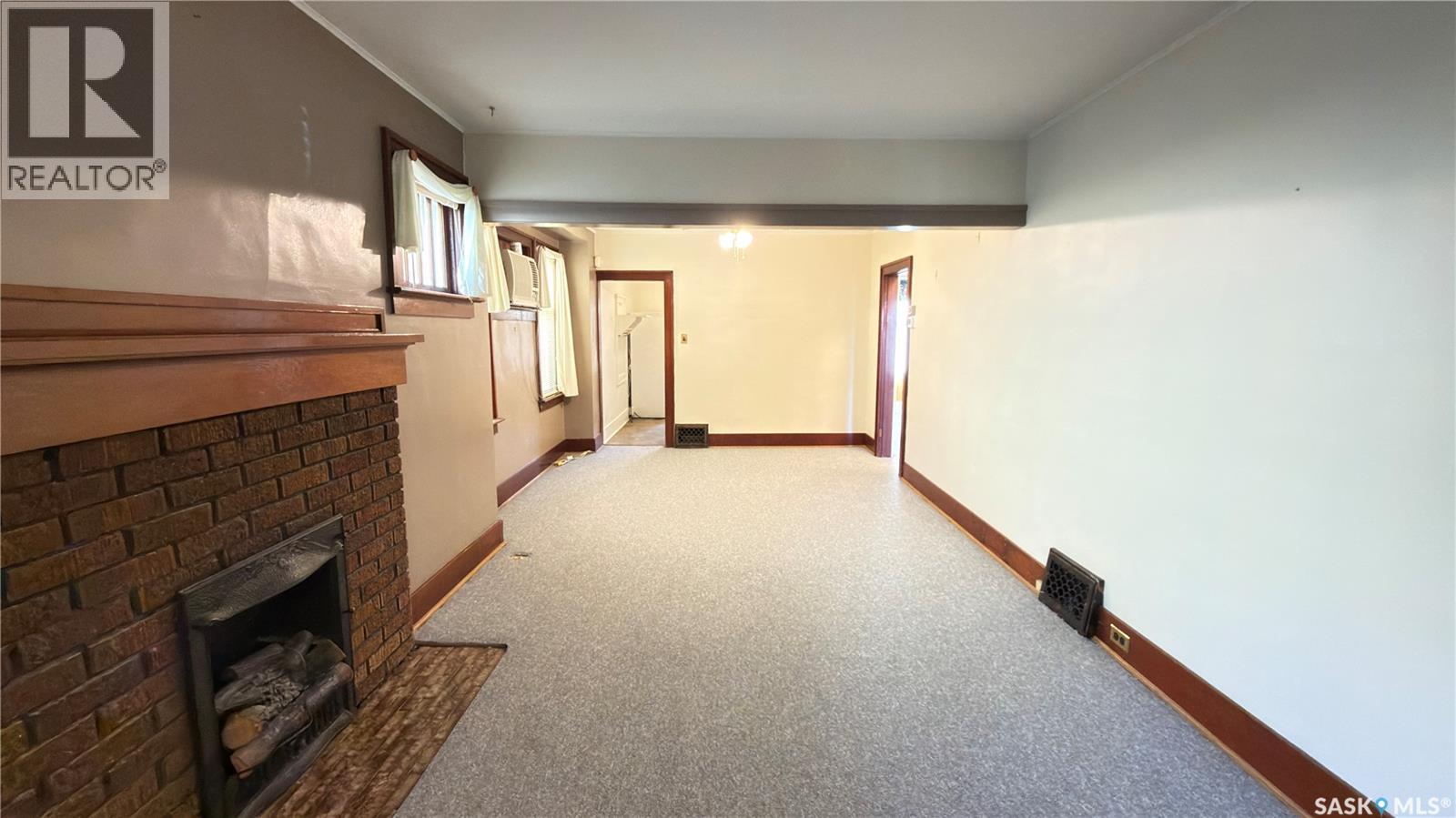 2041 Mctavish Street, Regina, Saskatchewan  S4T 3W8 - Photo 3 - SK021585