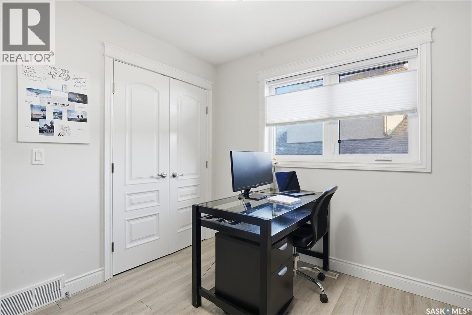 1118 Rempel Place, Saskatoon, Saskatchewan  S7T 0M2 - Photo 24 - SK021559