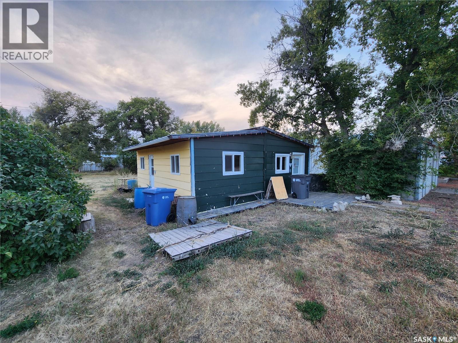 114 Rose Street, Mortlach, Saskatchewan  S0H 3E0 - Photo 2 - SK021460