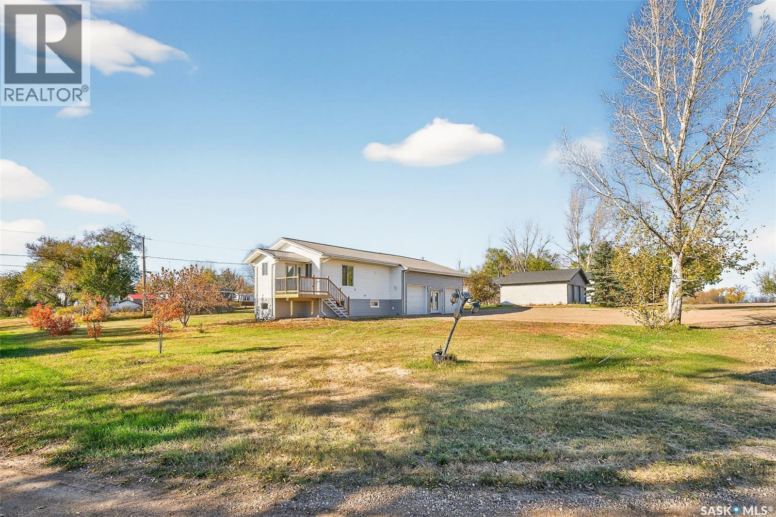 102 Victoria Street, Mortlach, Saskatchewan  S0H 3E0 - Photo 5 - SK021458