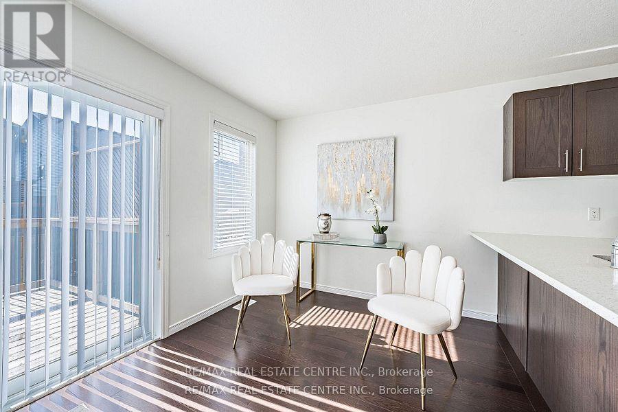 99 - 135 Hardcastle Drive, Cambridge, Ontario  N1S 0B4 - Photo 13 - X12478686