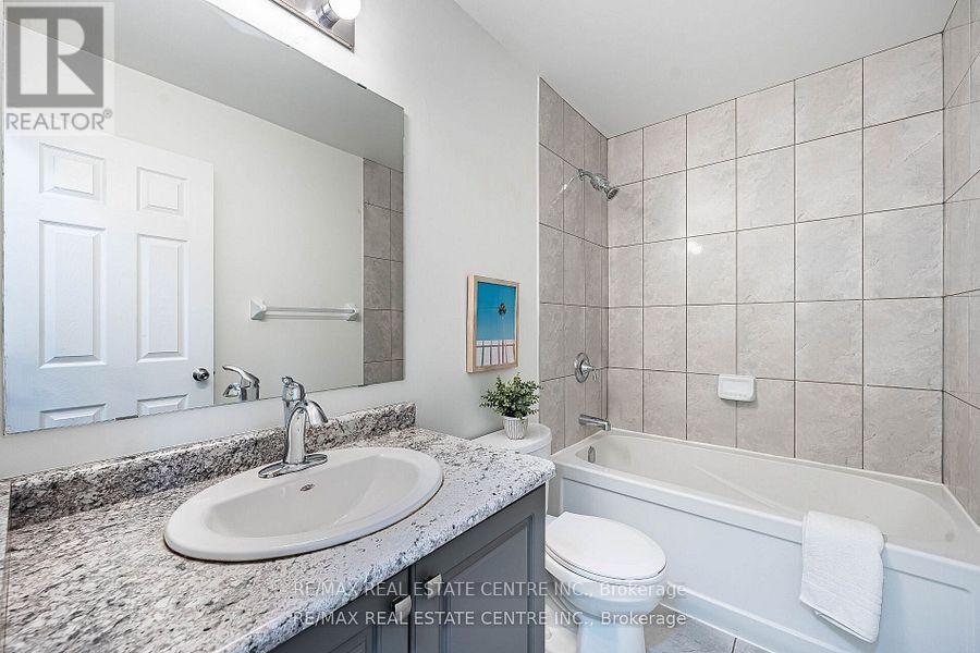99 - 135 Hardcastle Drive, Cambridge, Ontario  N1S 0B4 - Photo 36 - X12478686