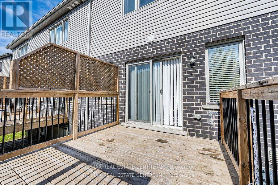 99 - 135 Hardcastle Drive, Cambridge, Ontario  N1S 0B4 - Photo 39 - X12478686