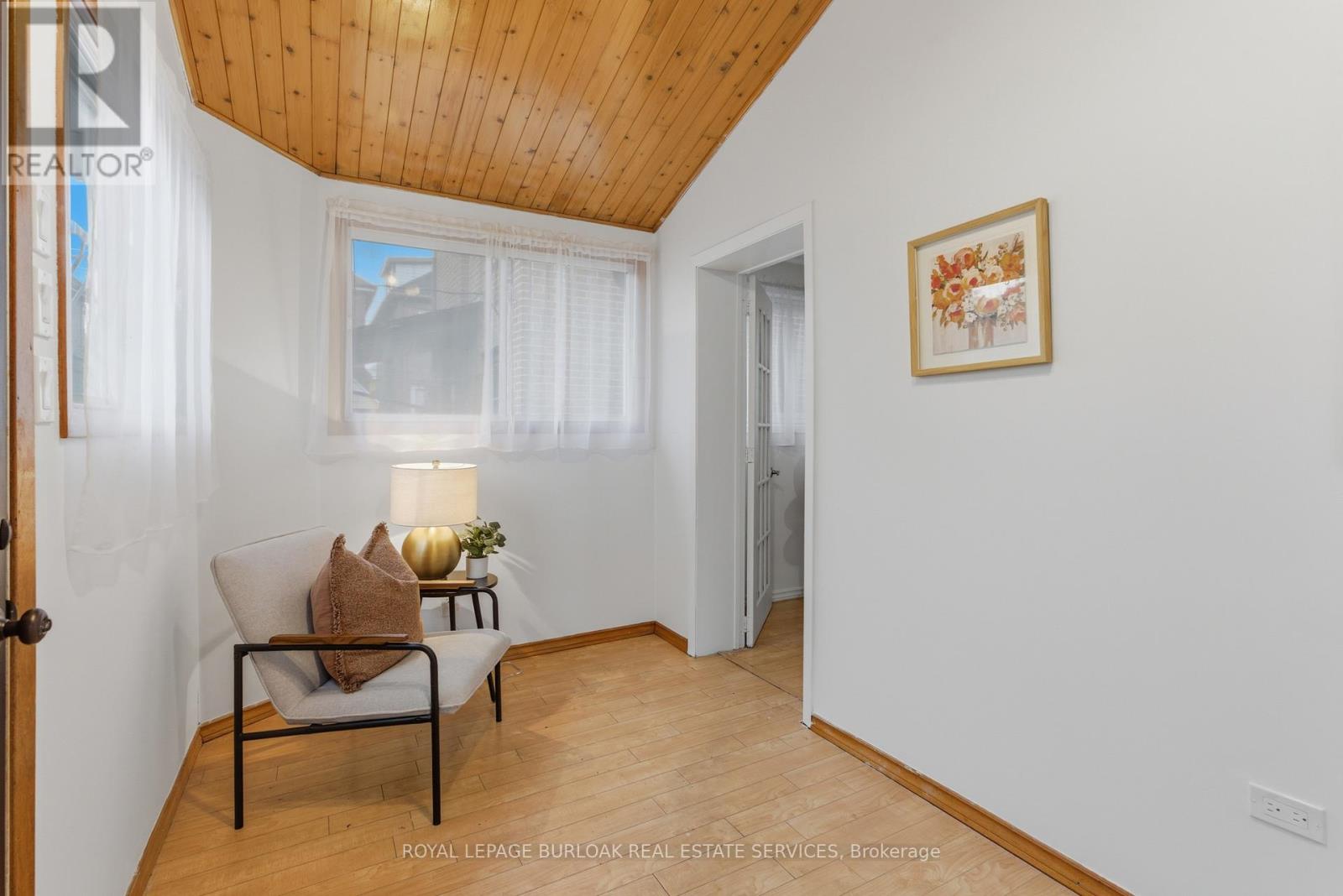 70 Rosemont Avenue, Hamilton, Ontario  L8L 2M5 - Photo 12 - X12478690
