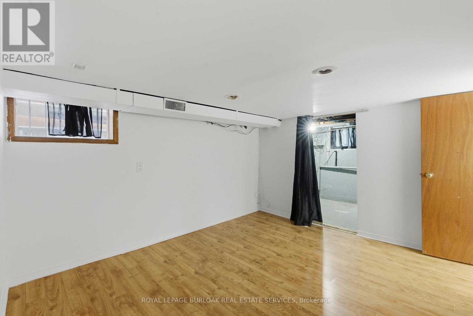 70 Rosemont Avenue, Hamilton, Ontario  L8L 2M5 - Photo 23 - X12478690