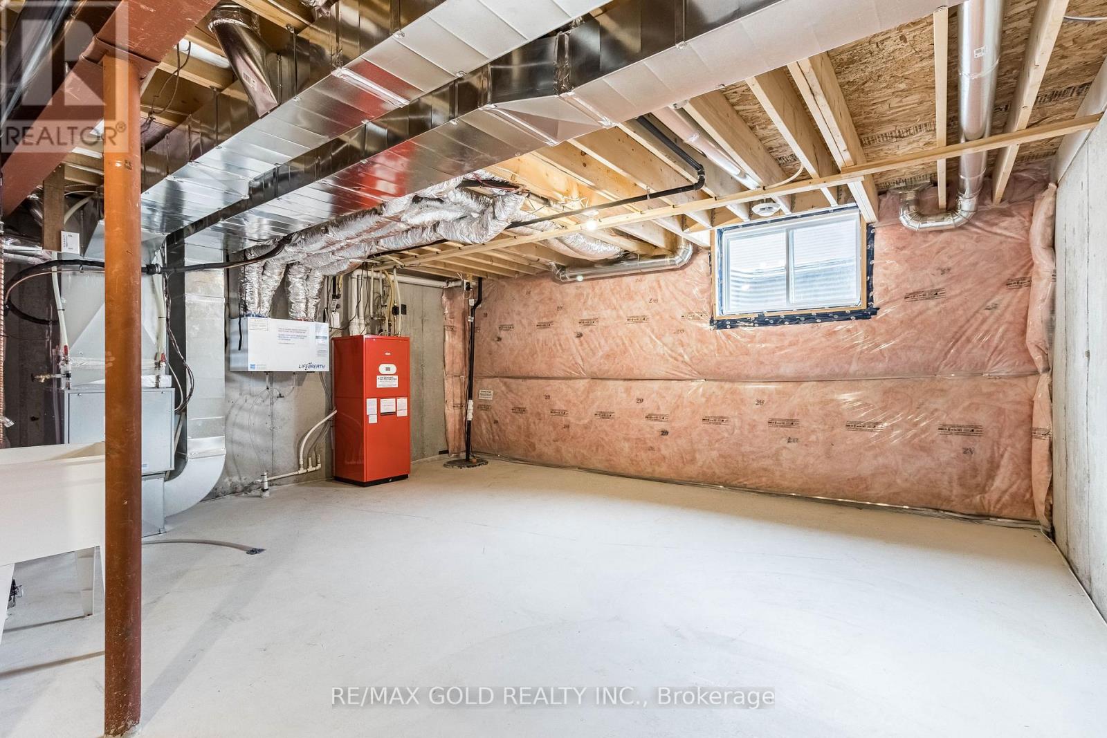 133 Sunflower Place, Welland, Ontario  L3C 0H9 - Photo 37 - X12478710
