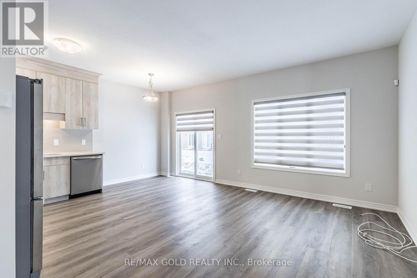 133 Sunflower Place, Welland, Ontario  L3C 0H9 - Photo 5 - X12478710