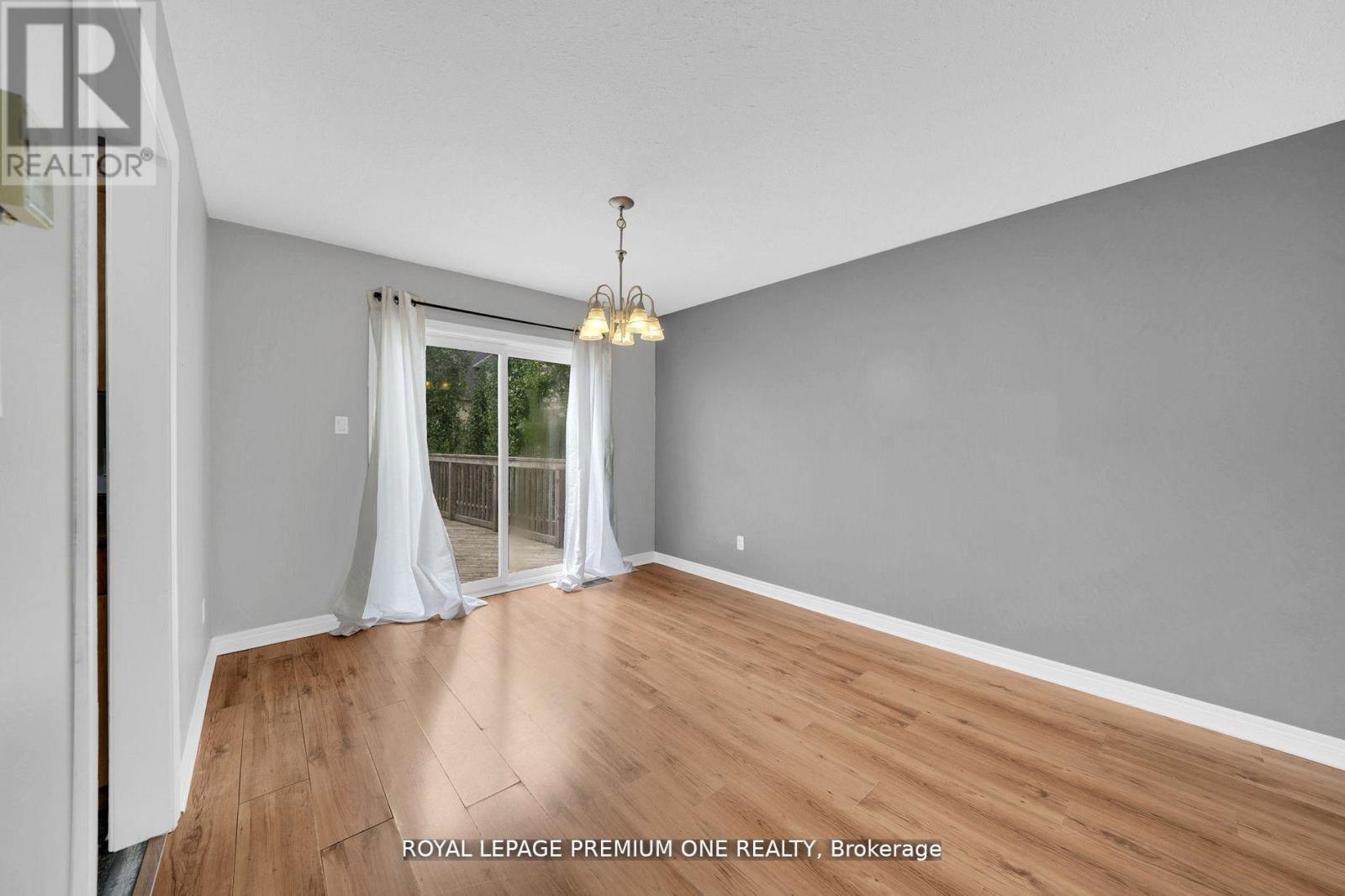 269 Berry Street, Shelburne, Ontario  L9V 3C9 - Photo 9 - X12478711