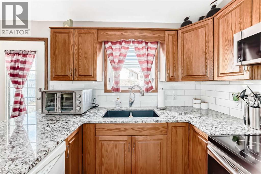 368 Heritage Crescent W, Lethbridge, Alberta  T1K 6S3 - Photo 6 - A2228732