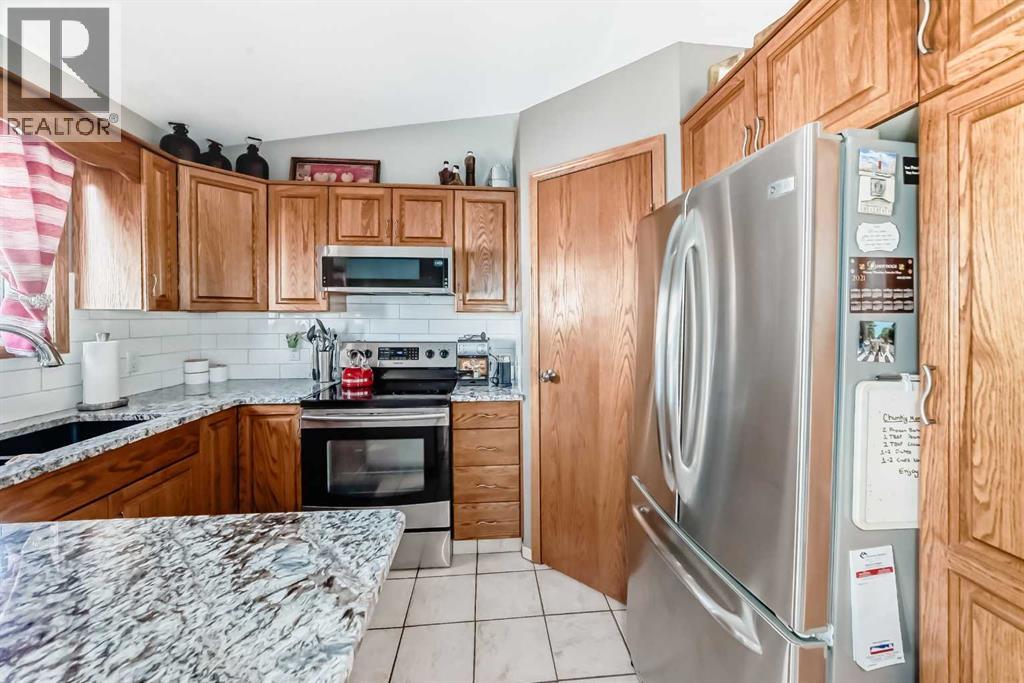 368 Heritage Crescent W, Lethbridge, Alberta  T1K 6S3 - Photo 5 - A2228732