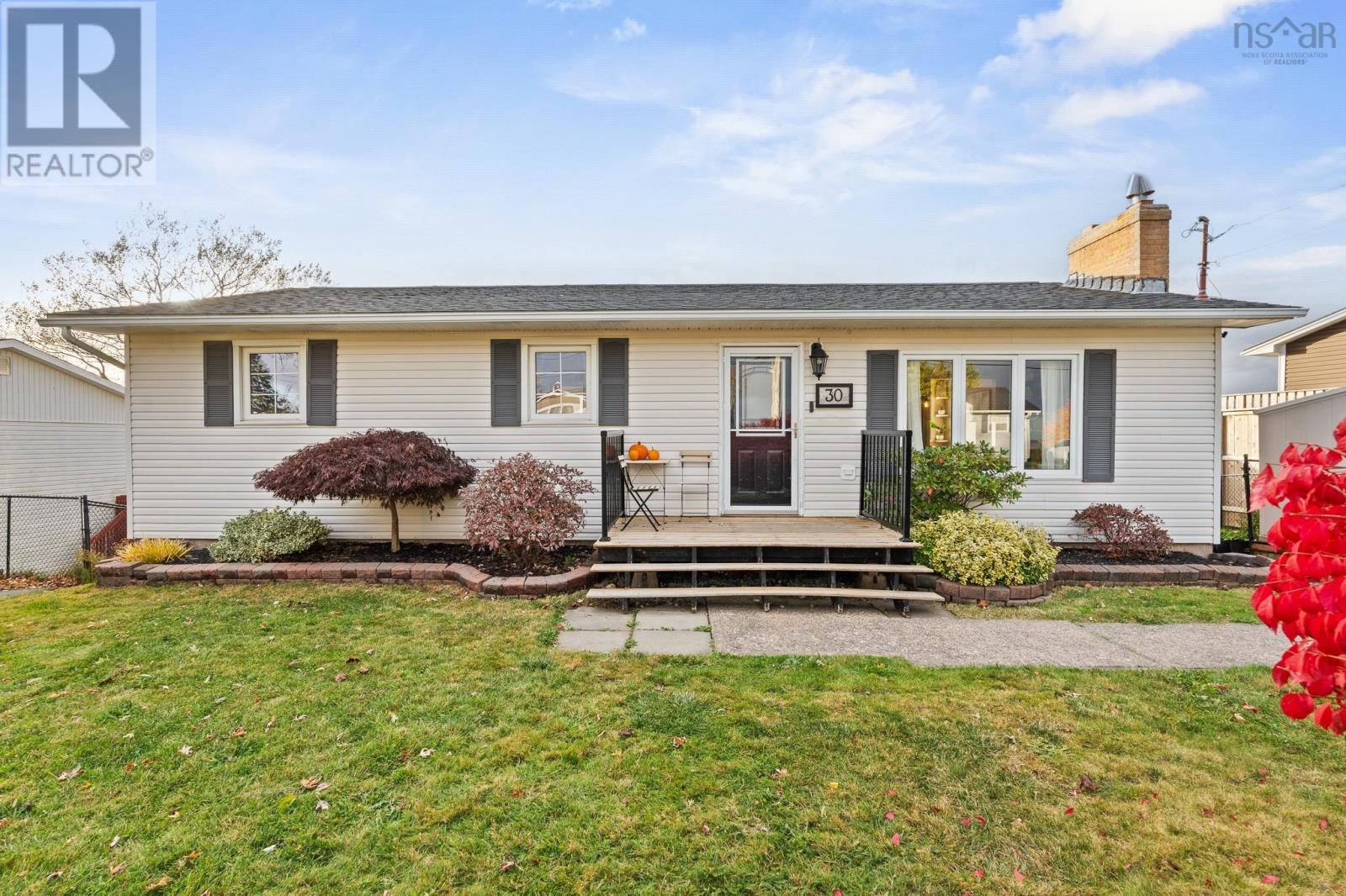 30 Sirius Crescent, Dartmouth, Nova Scotia  B2W 4L5 - Photo 1 - 202526435
