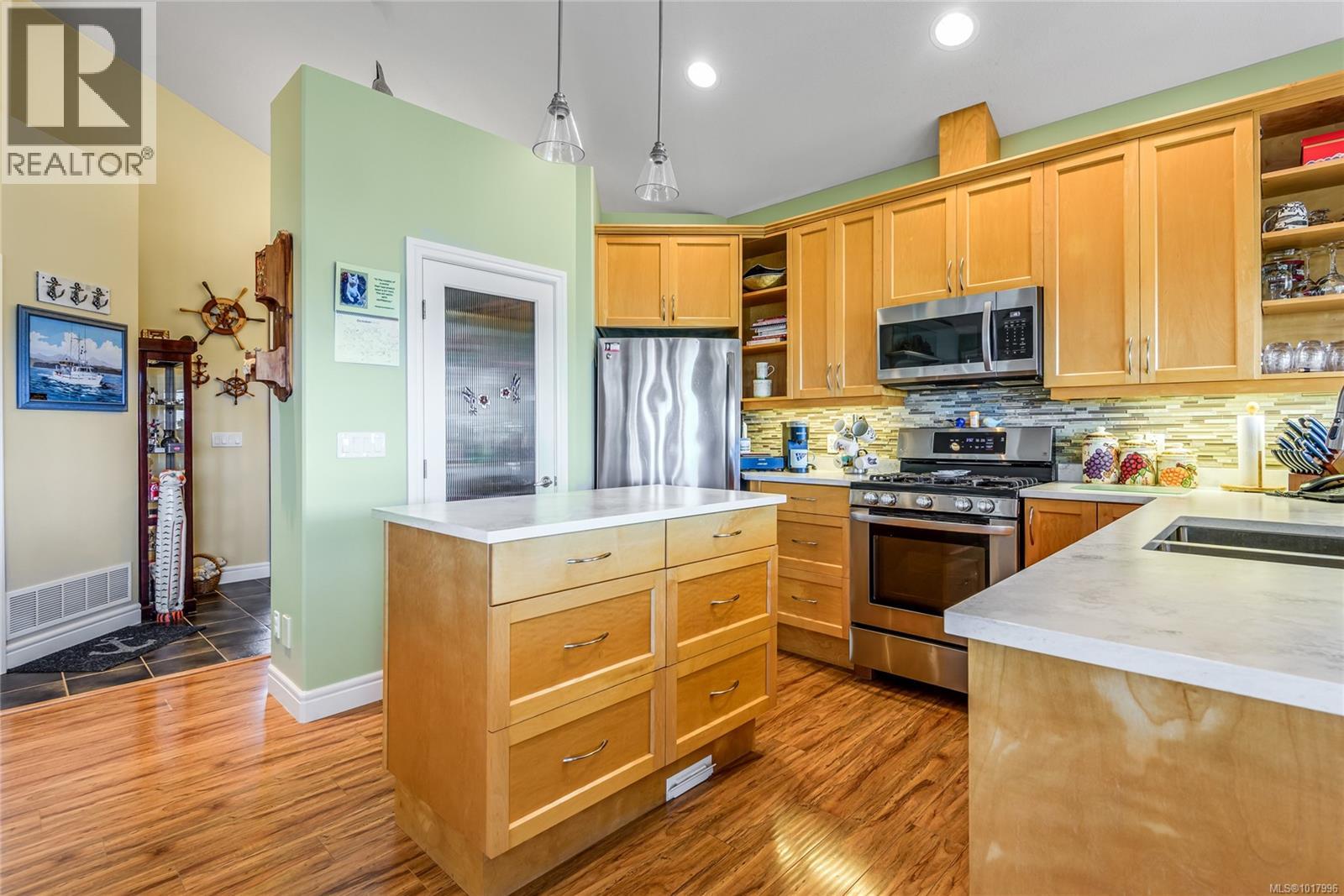 660 Mariner Dr, Campbell River, British Columbia  V9H 1V9 - Photo 11 - 1017996