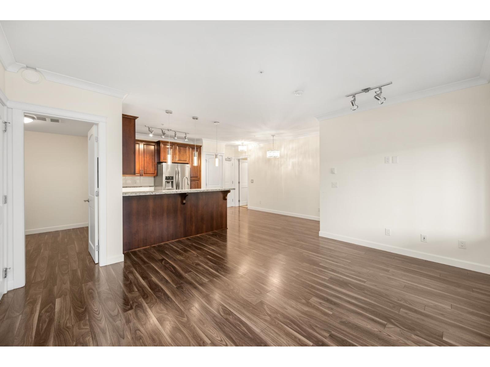 507 2860 Trethewey Street, Abbotsford, British Columbia  V2T 0G5 - Photo 5 - R3057549