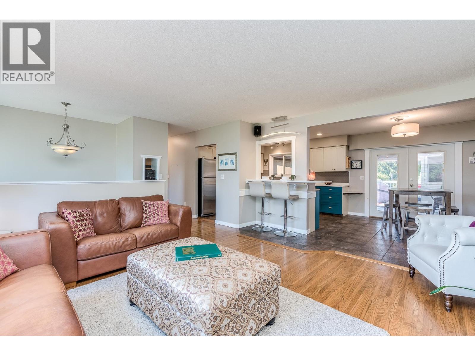 2116 Audrey Drive, Port Coquitlam, British Columbia  V3C 1H1 - Photo 4 - R3061336