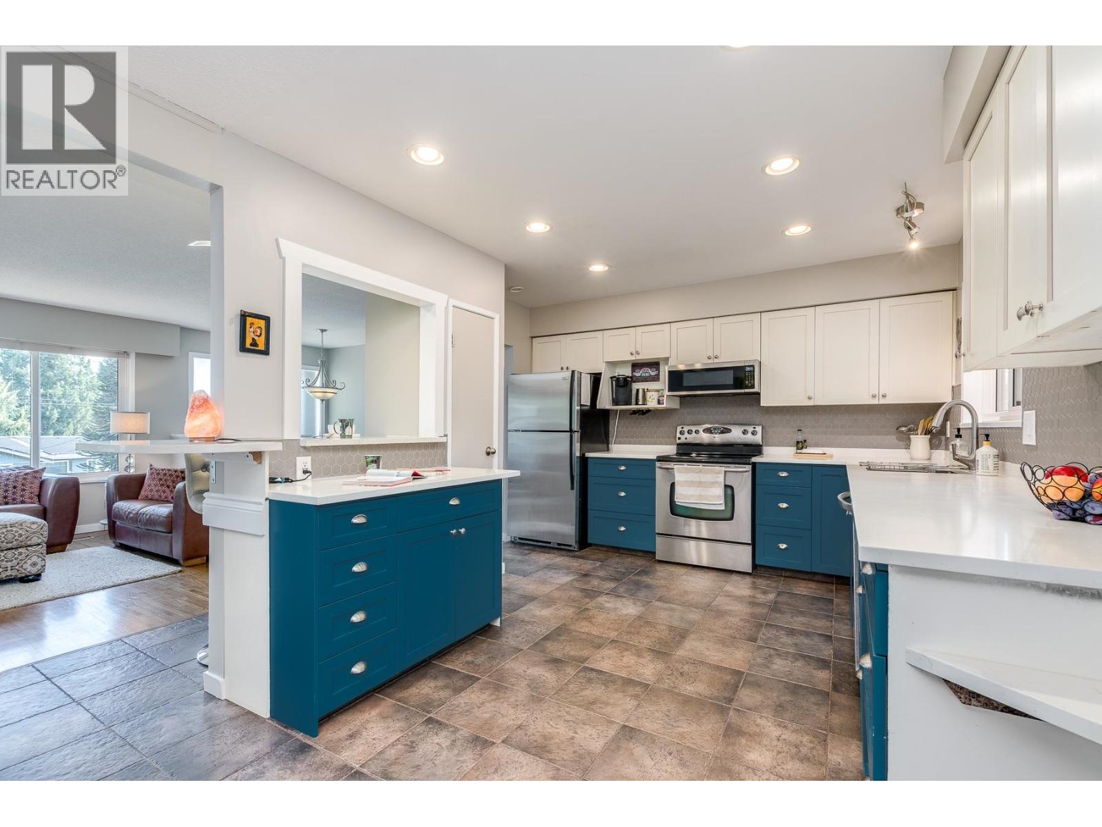 2116 Audrey Drive, Port Coquitlam, British Columbia  V3C 1H1 - Photo 7 - R3061336