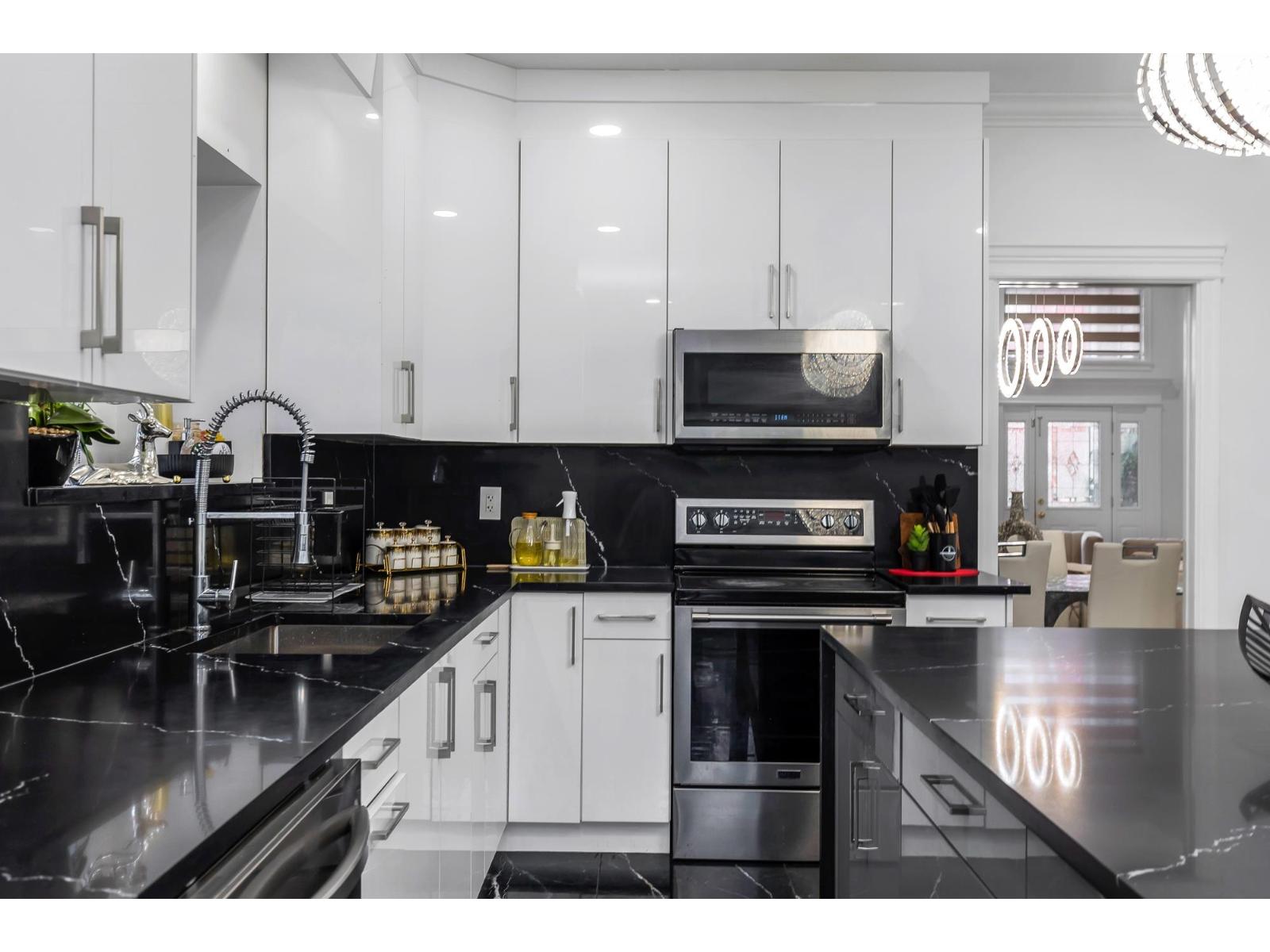 8463 Bailey Place, Mission, British Columbia  V4S 0B3 - Photo 8 - R3061263