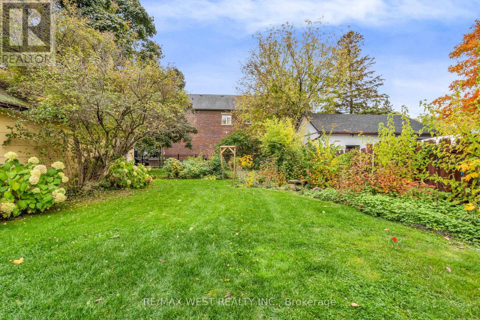 90 Napier Street, Vaughan (Kleinburg), Ontario  L0J 1C0 - Photo 38 - N12474919