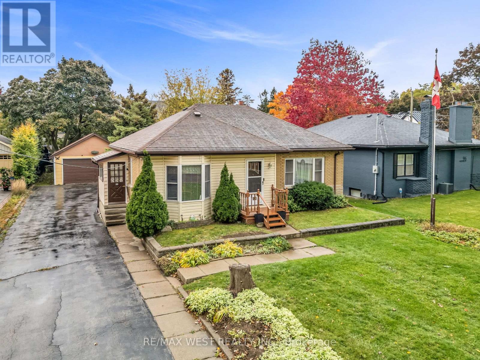90 NAPIER STREET, vaughan (kleinburg), Ontario