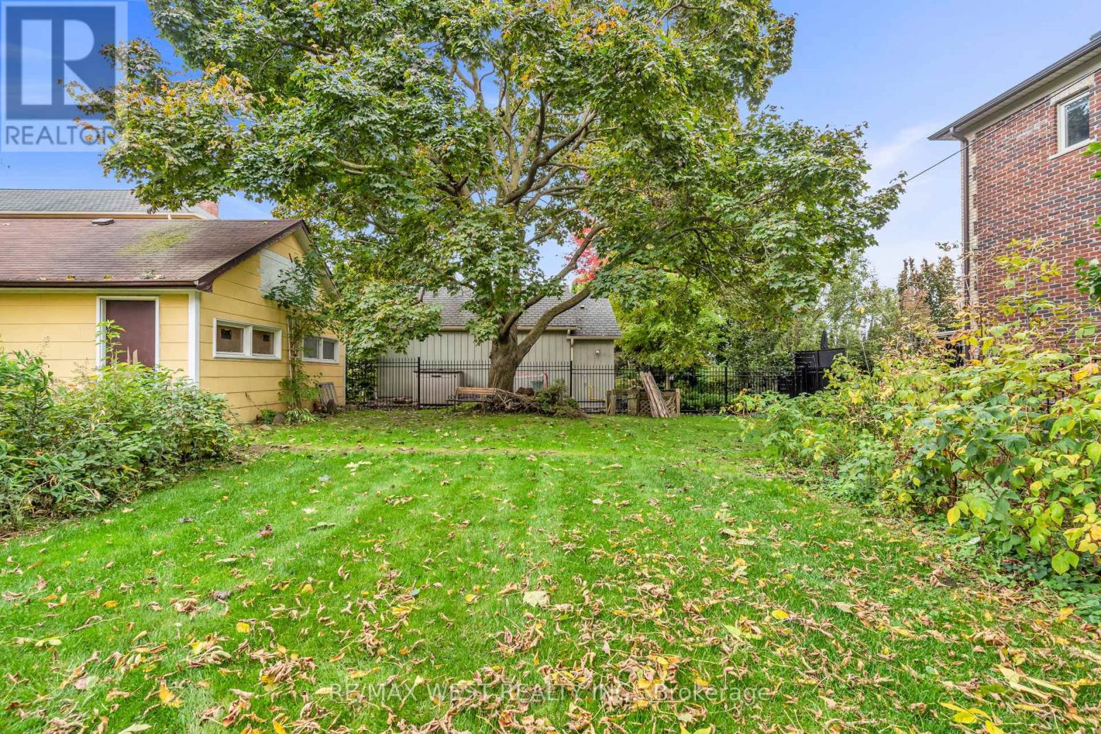 90 Napier Street, Vaughan (Kleinburg), Ontario  L0J 1C0 - Photo 41 - N12474919