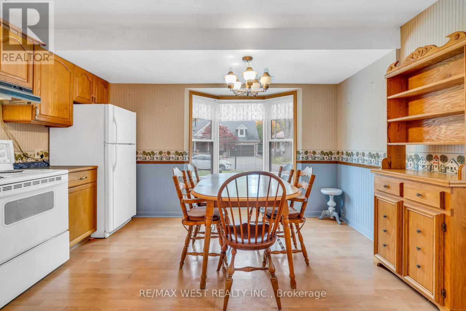 90 Napier Street, Vaughan (Kleinburg), Ontario  L0J 1C0 - Photo 9 - N12474919