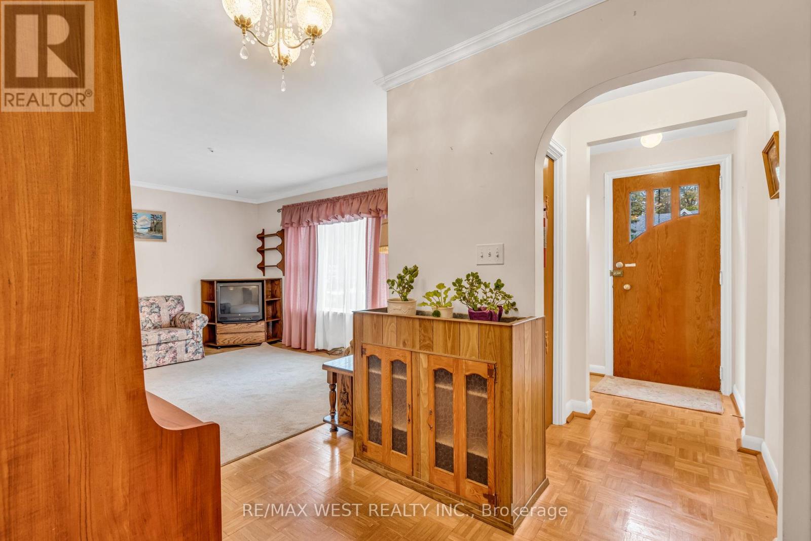 90 Napier Street, Vaughan (Kleinburg), Ontario  L0J 1C0 - Photo 5 - N12474919