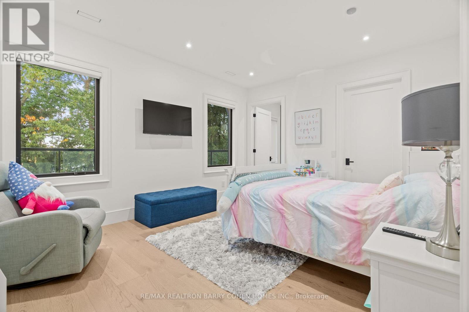 165 Leacrest Road, Toronto, Ontario  M4G 1E7 - Photo 24 - C12478724