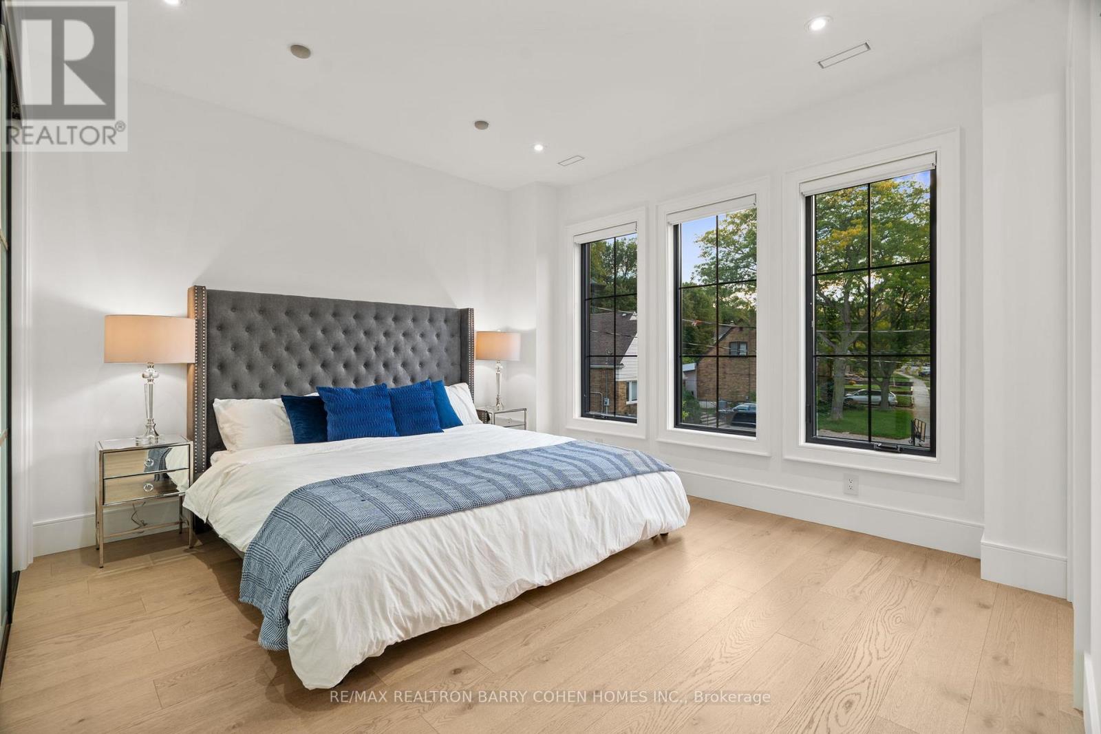 165 Leacrest Road, Toronto, Ontario  M4G 1E7 - Photo 28 - C12478724