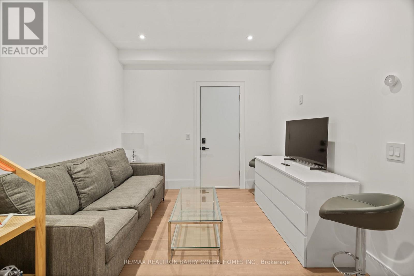 165 Leacrest Road, Toronto, Ontario  M4G 1E7 - Photo 36 - C12478724