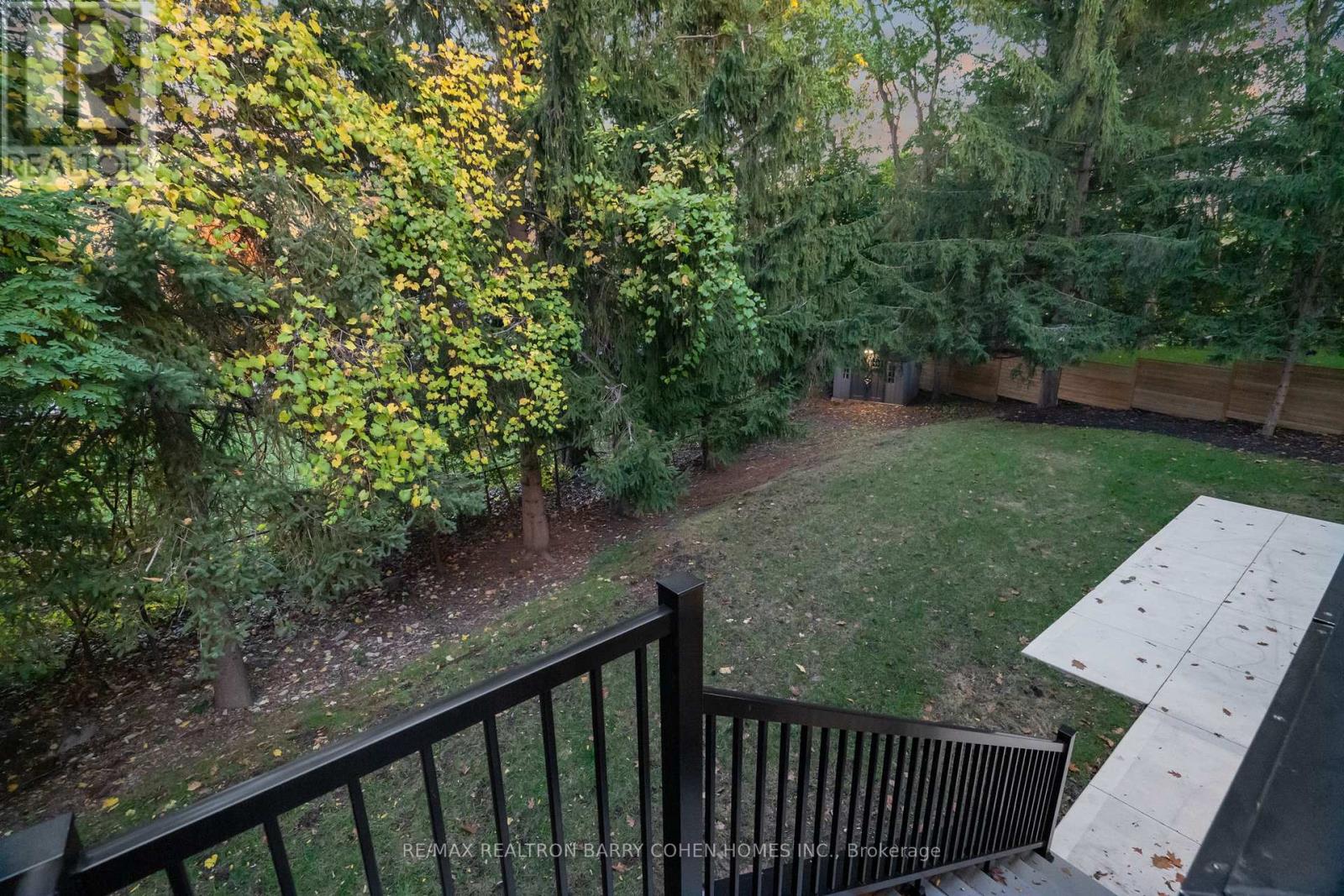 165 Leacrest Road, Toronto, Ontario  M4G 1E7 - Photo 42 - C12478724