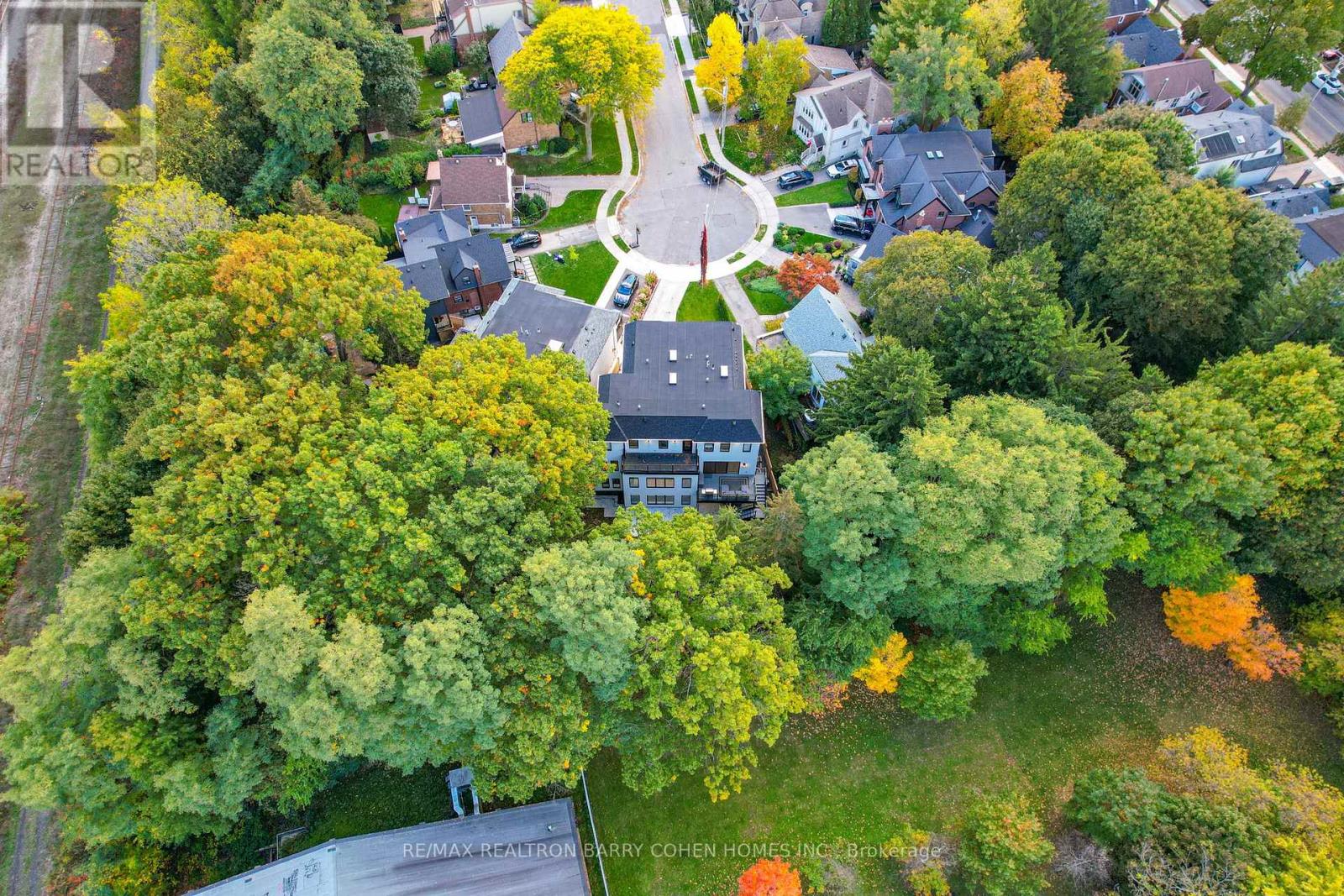 165 Leacrest Road, Toronto, Ontario  M4G 1E7 - Photo 45 - C12478724