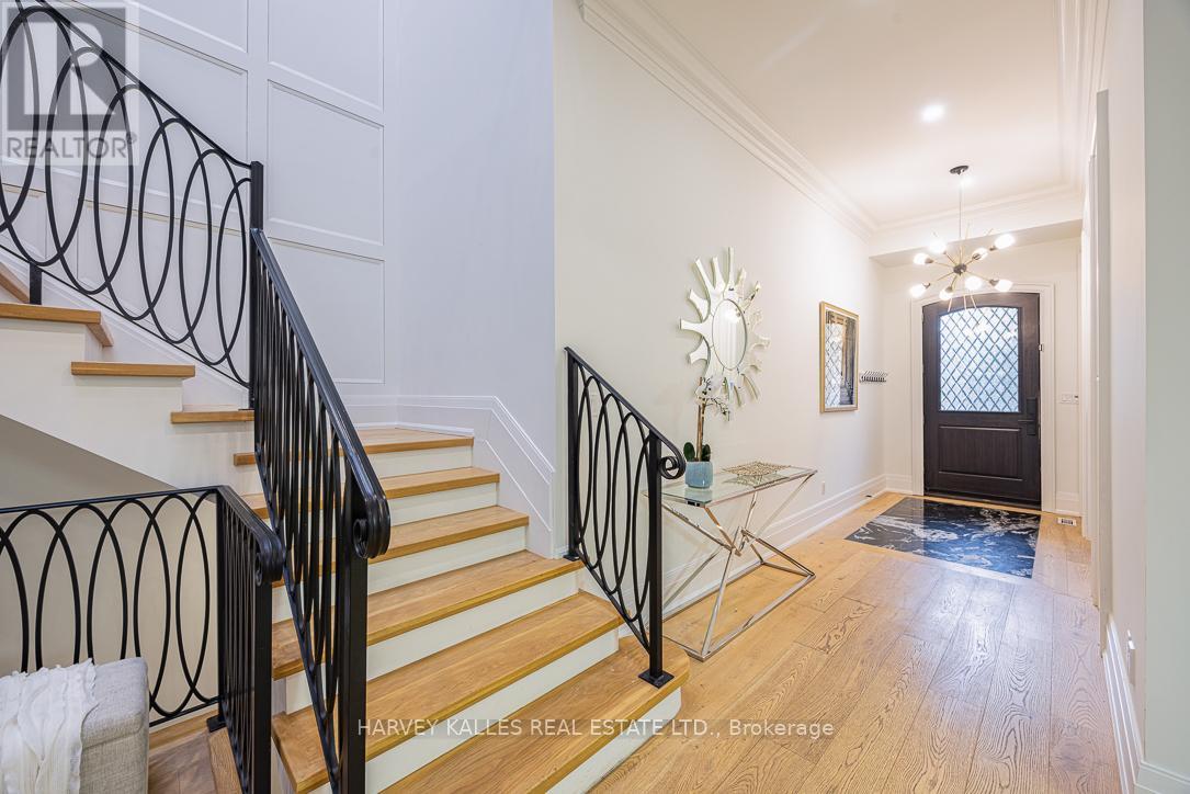 85 Chaplin Crescent, Toronto, Ontario  M5P 1A4 - Photo 4 - C12478746