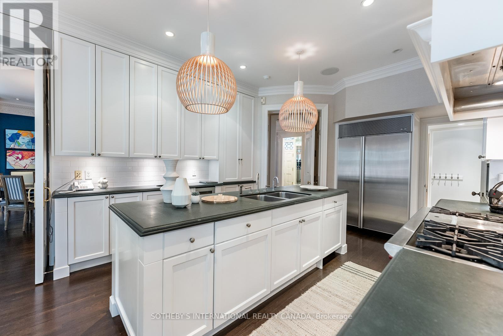 52 Rosedale Road, Toronto, Ontario  M4W 2P6 - Photo 11 - C12478804