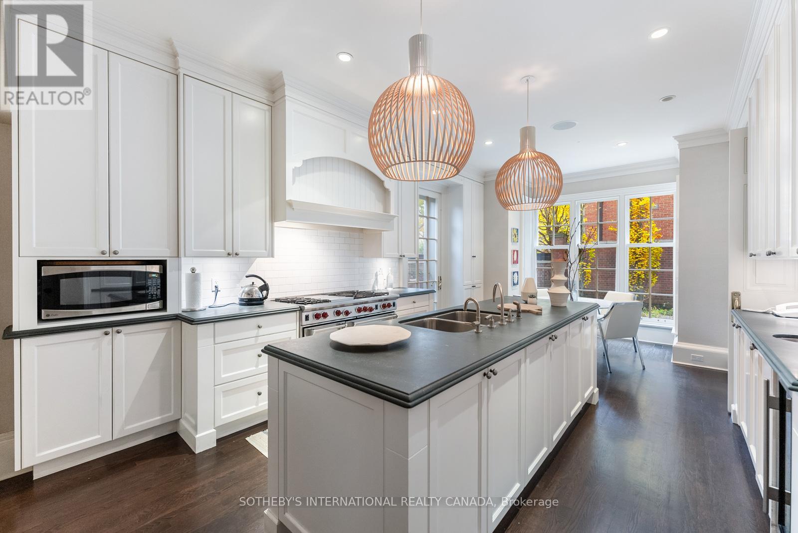 52 Rosedale Road, Toronto, Ontario  M4W 2P6 - Photo 12 - C12478804