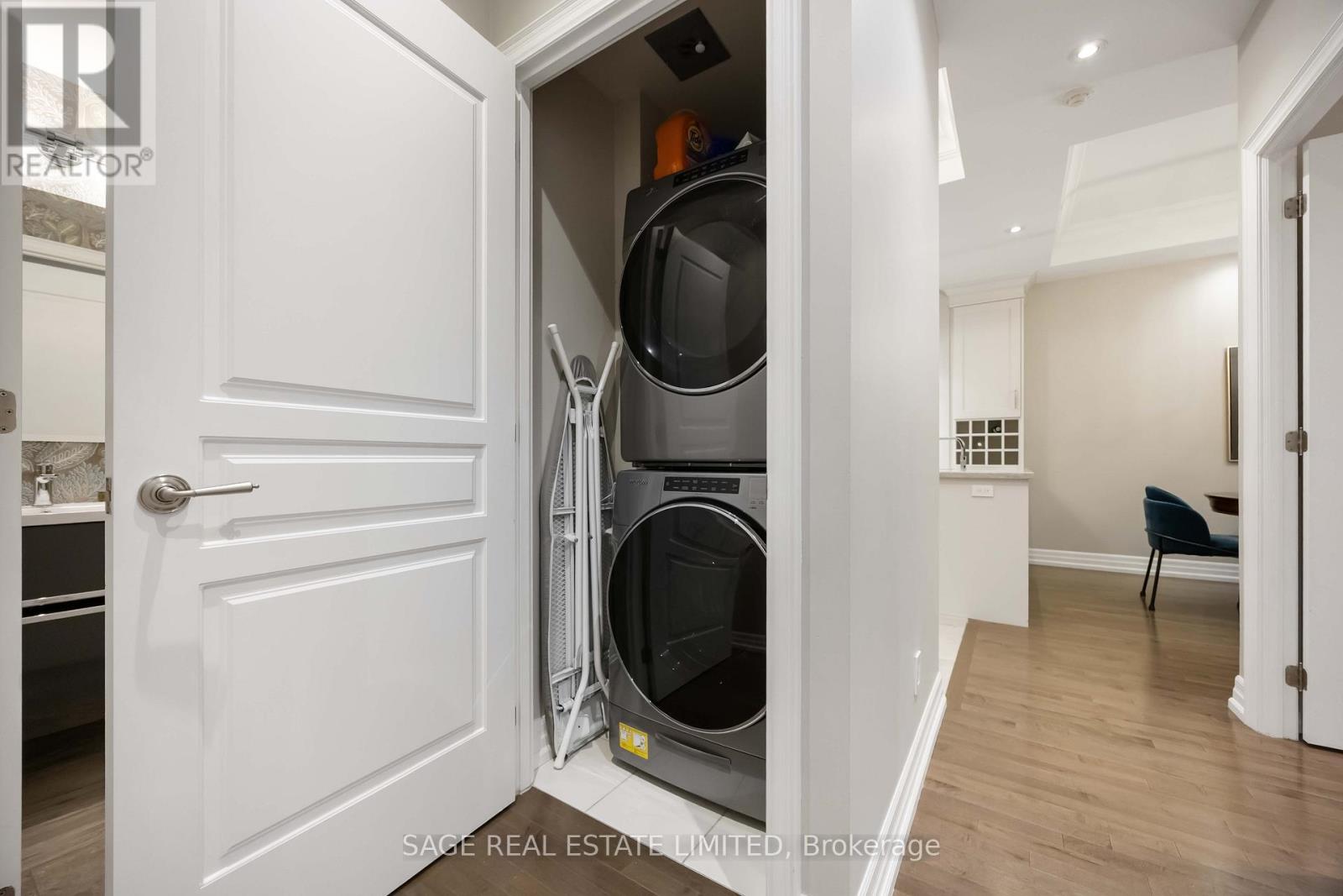 212 - 20 Burkebrook Place, Toronto, Ontario  M4G 0A1 - Photo 25 - C12478809