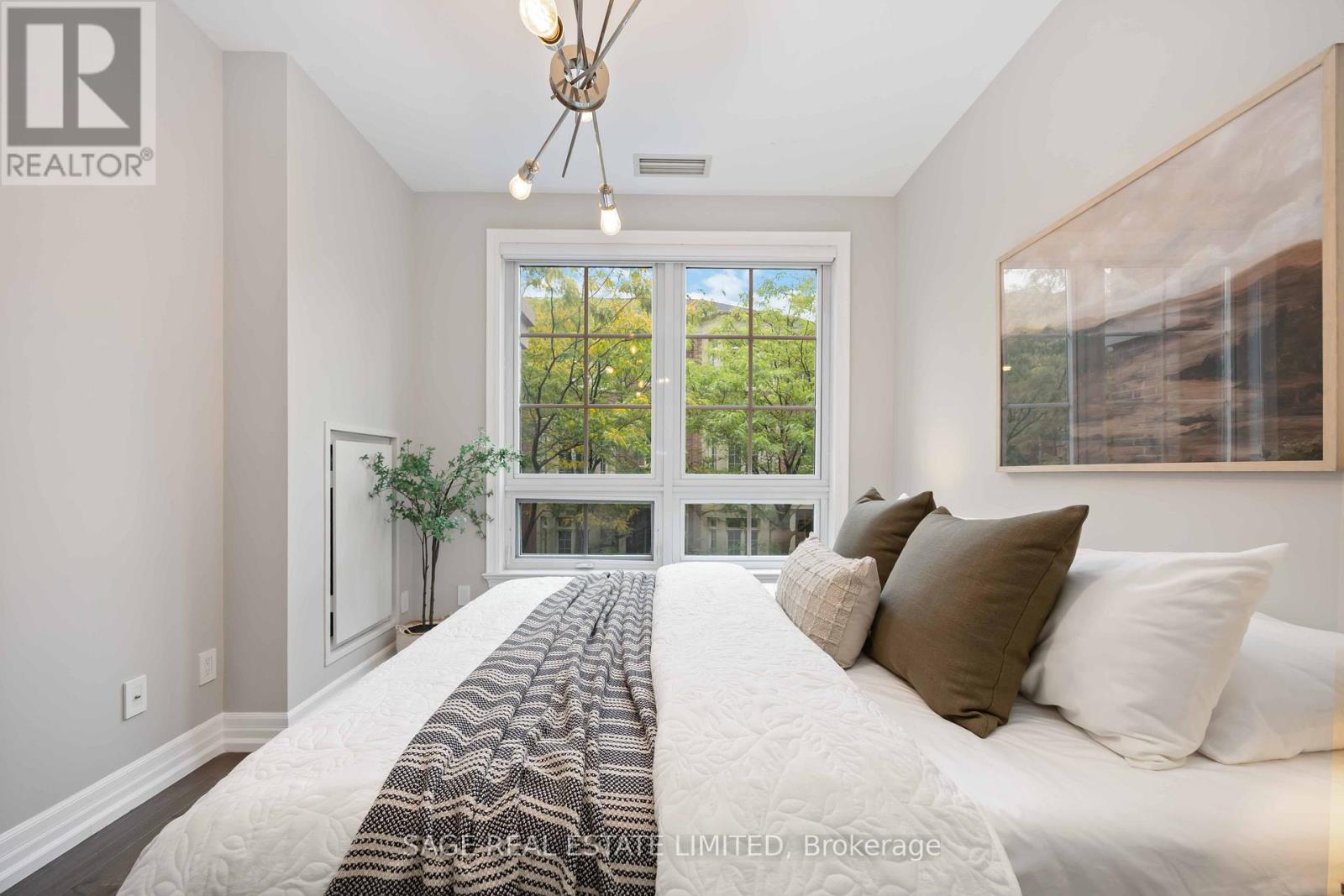 212 - 20 Burkebrook Place, Toronto, Ontario  M4G 0A1 - Photo 35 - C12478809