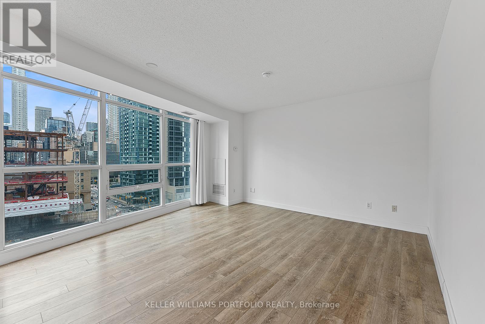 1104 - 18 Yonge Street, Toronto, Ontario  M5E 1Z8 - Photo 4 - C12478813