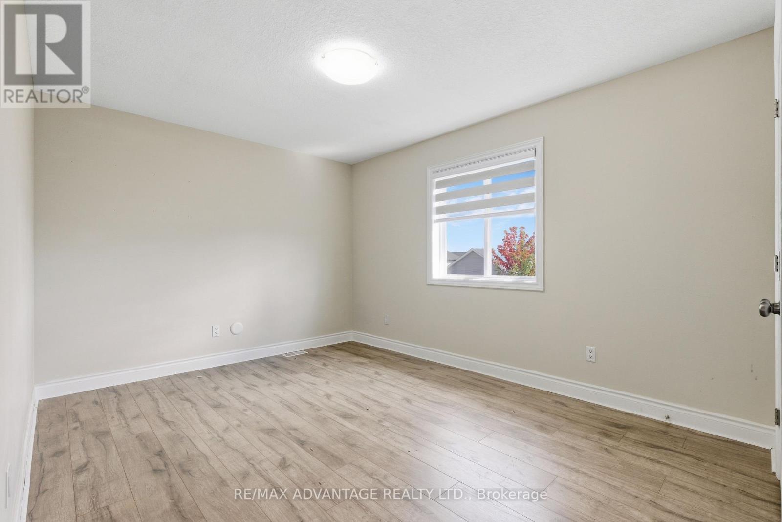 47 Ashberry Place, St. Thomas, Ontario  N5R 0H9 - Photo 18 - X12323879